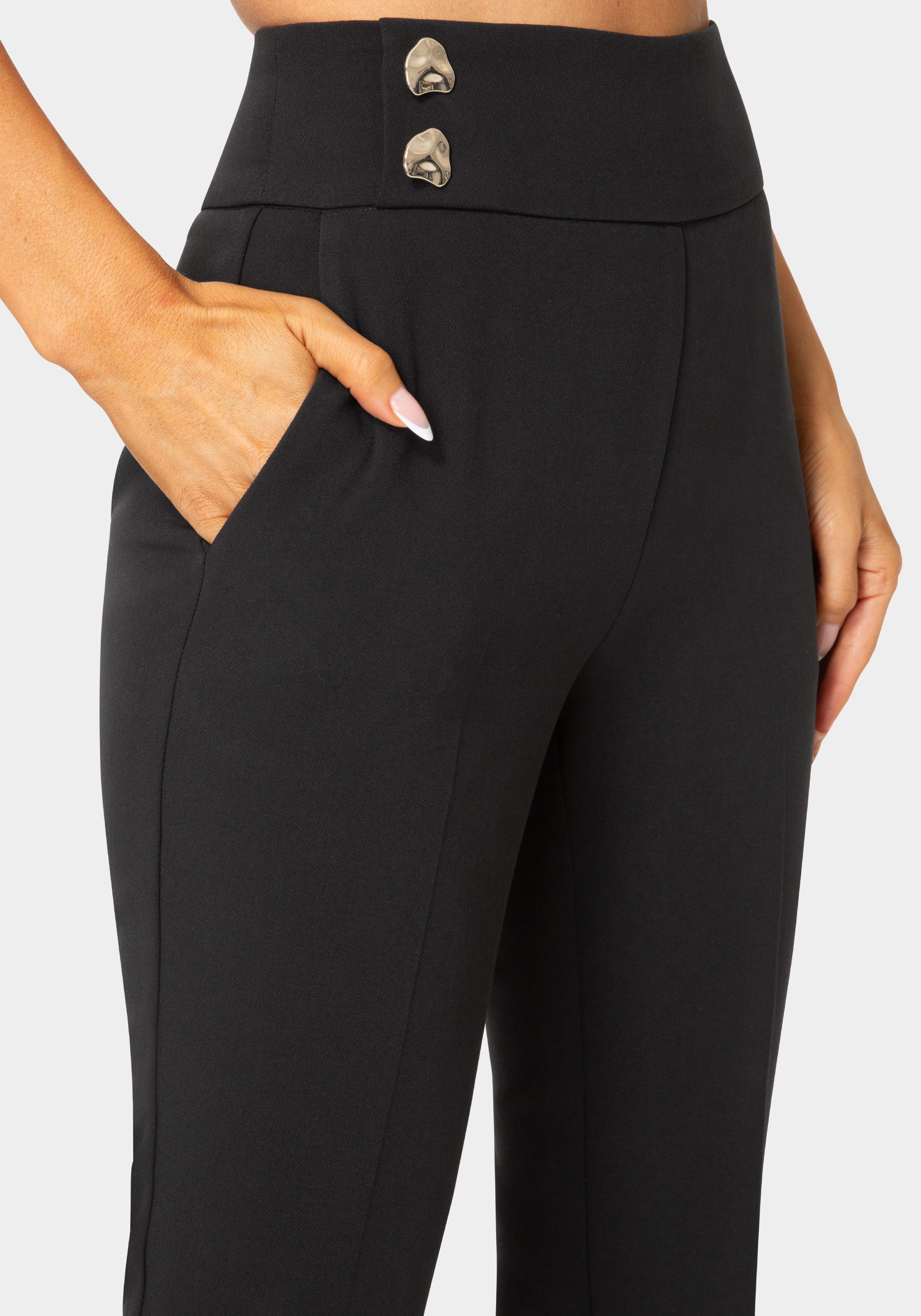 Cropped Flared Pant - Image 4