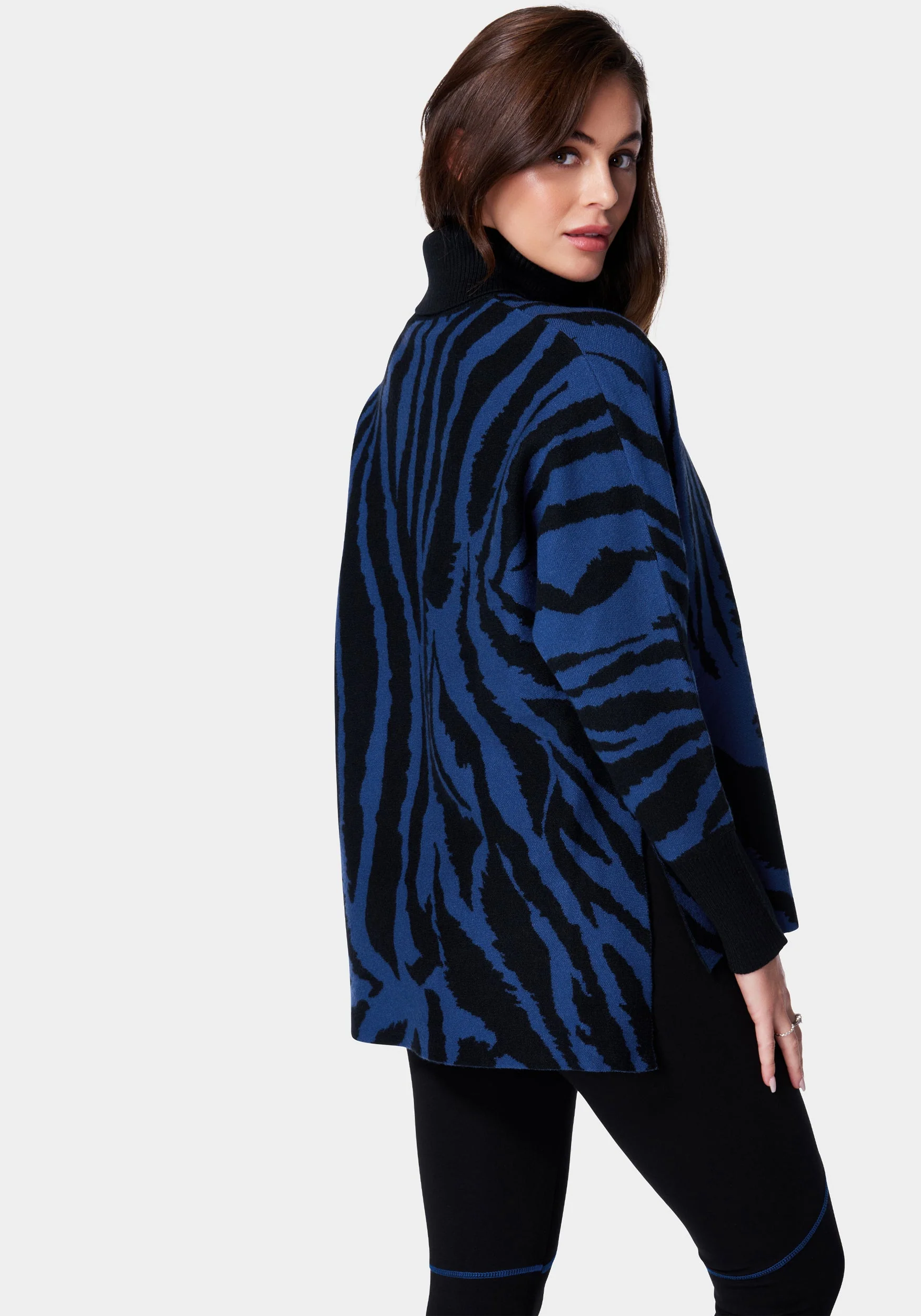 Oversized Jacquard Patterned Sweater - Image 3