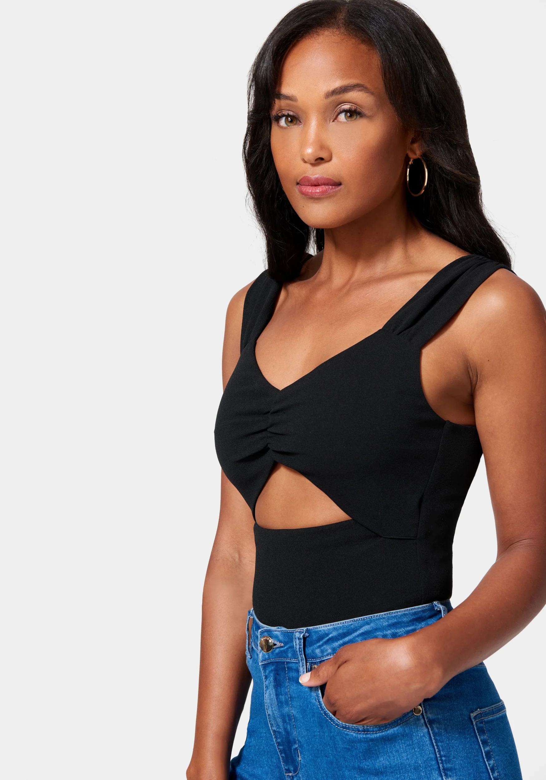 Ruched Sleeve Cutout Detail Top - Image 2