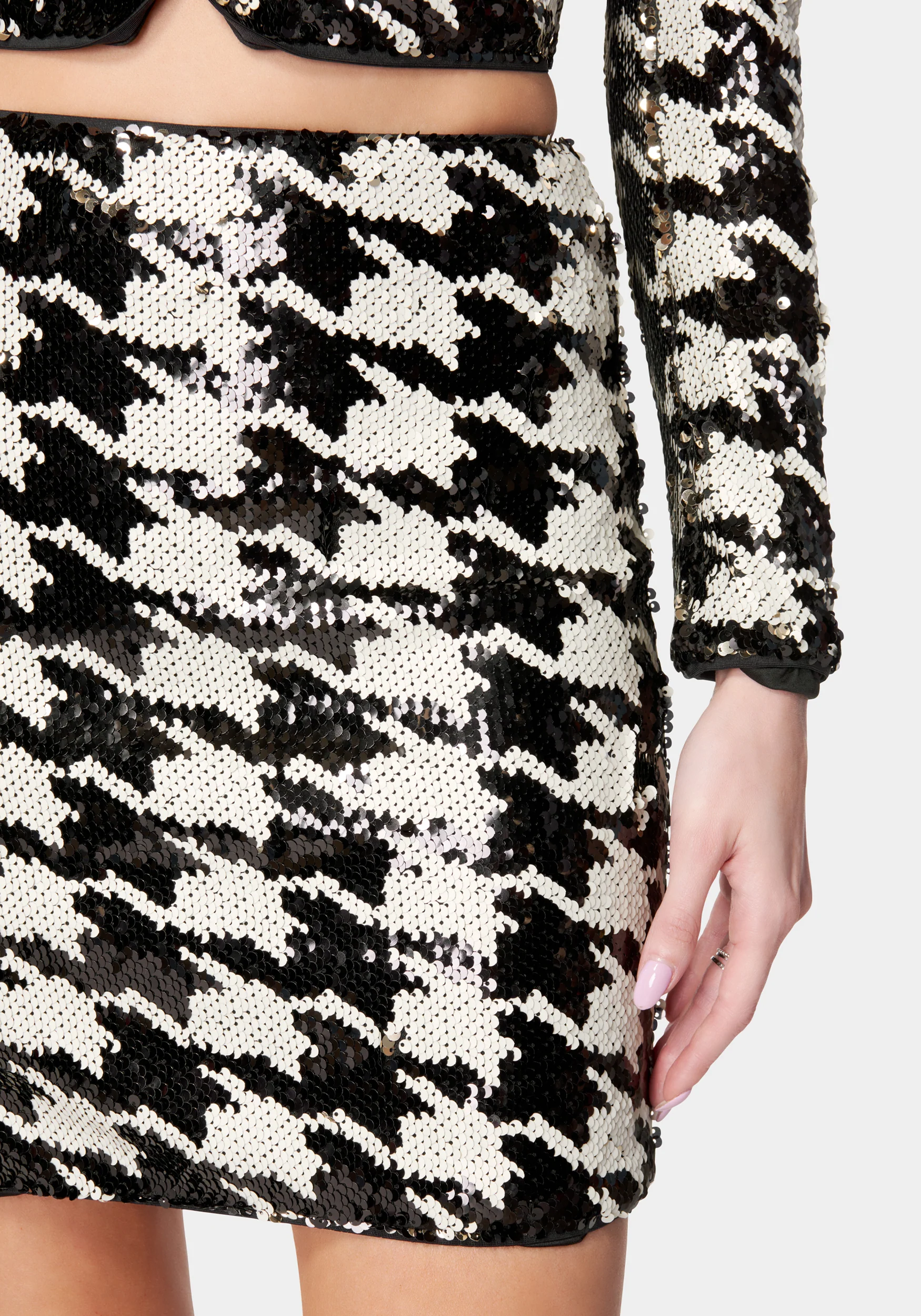 Sequin Houndstooth Mini Skirt - Image 4