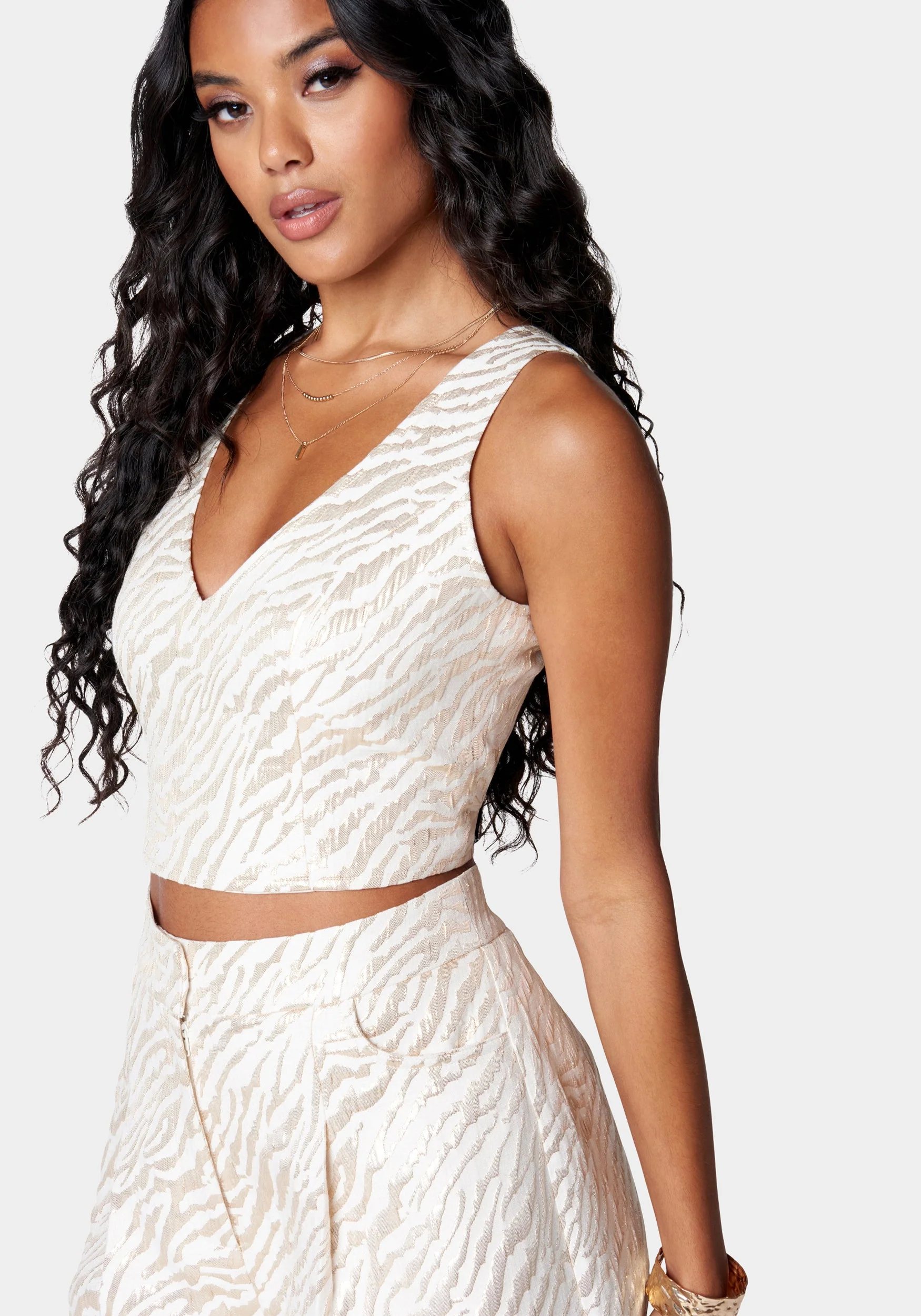 Sleeveless Deep V Neck Jacquard Top - Image 2