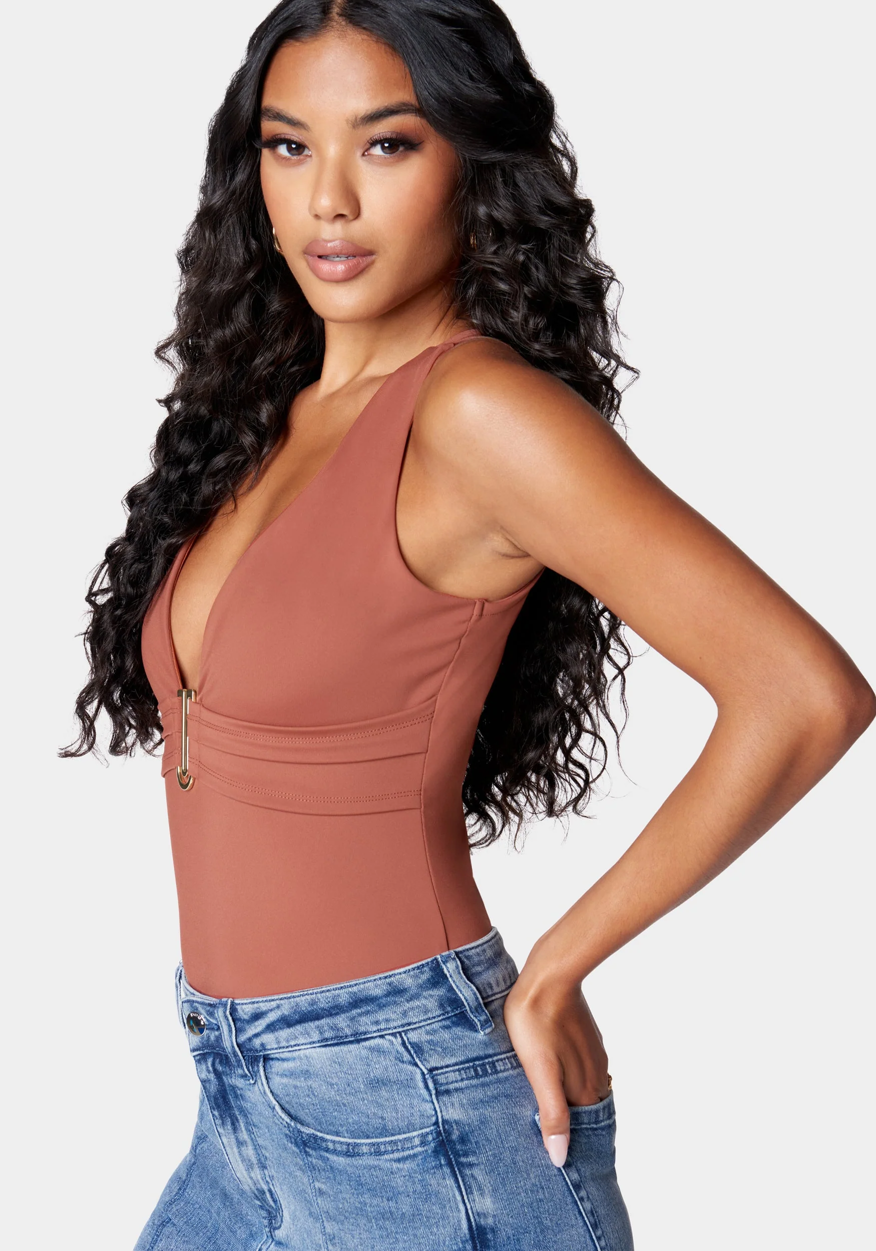 U Ring Sleeveless Plunging Knit Top - Image 2